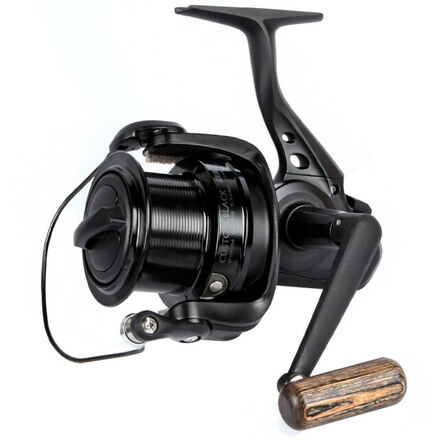 Okuma Custom Black Bigpit Carrete