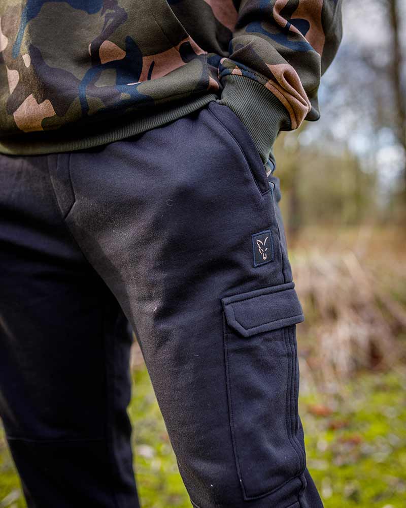 Fox LW Black/Camo Combat Joggers Pantalón de Pesca