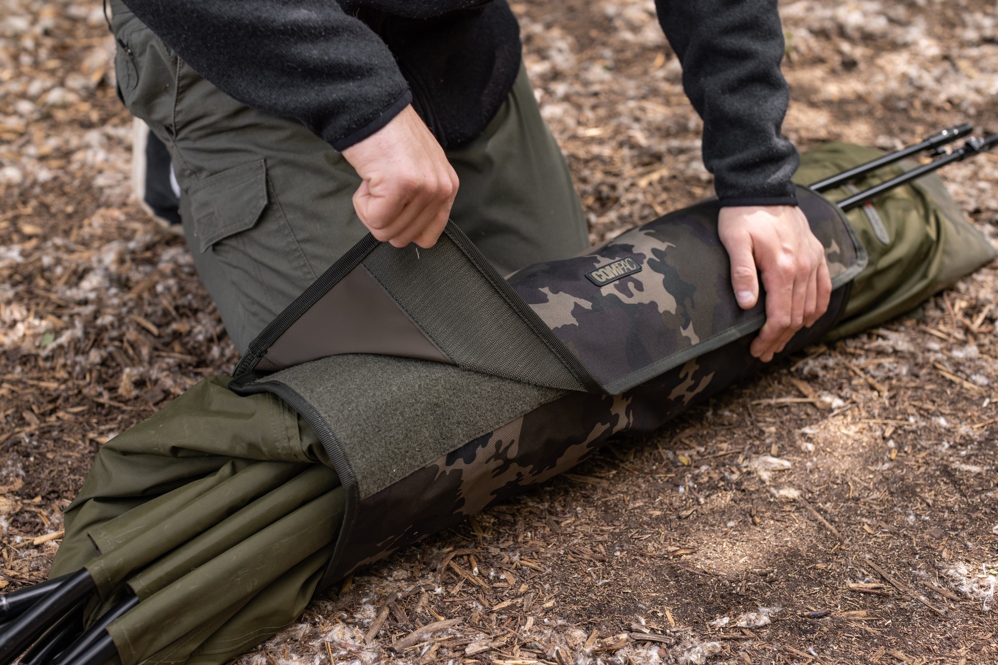 Korda Compac Dark Kamo Funda para Bivvy