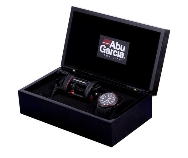 Abu Garcia N.B. - Ambassadeur New Century Edition Ursprung Reel RH + Reloj