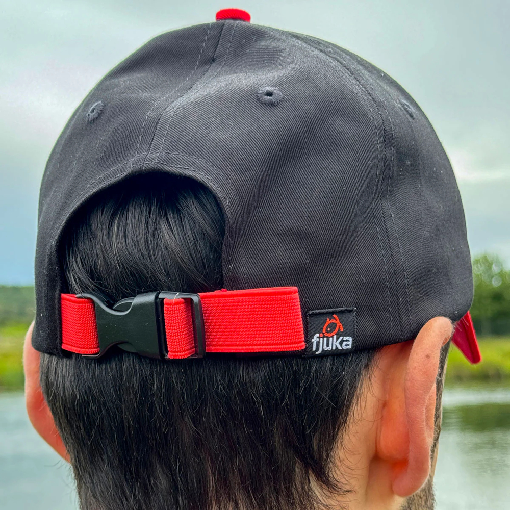 Fjuka Gorra de Pesca en Rojo y Negro