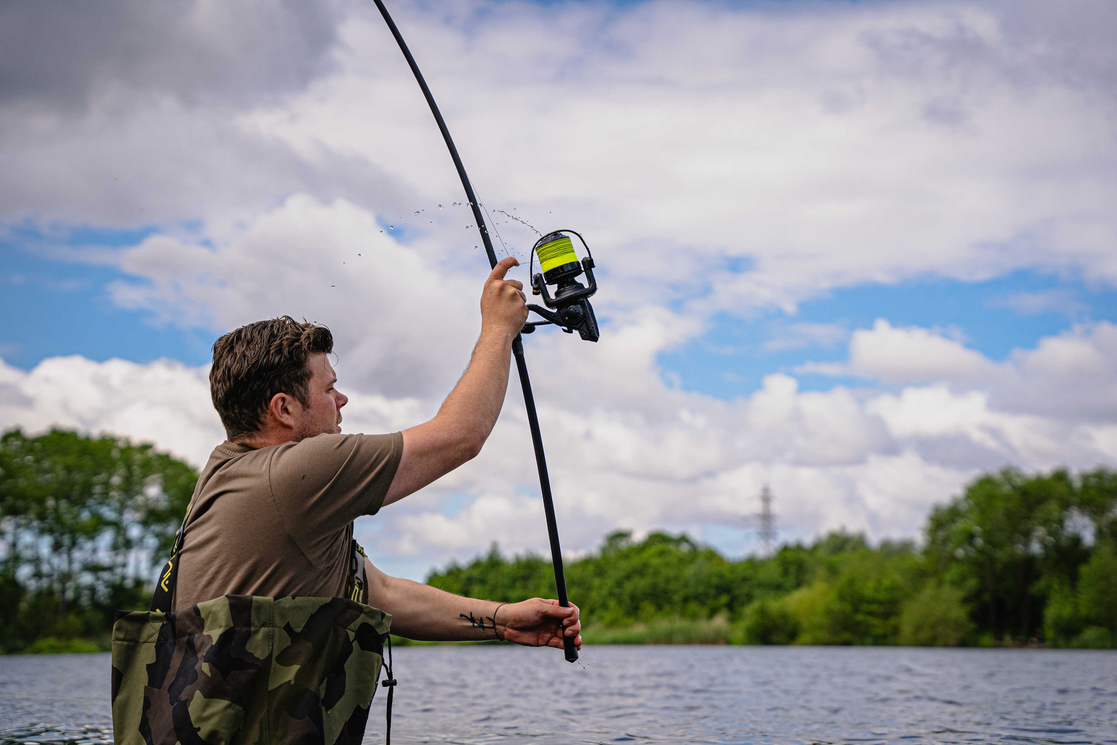 Avid Extremity Hi-Vis XR Mono Línea de Pesca de Nailon 1000 m