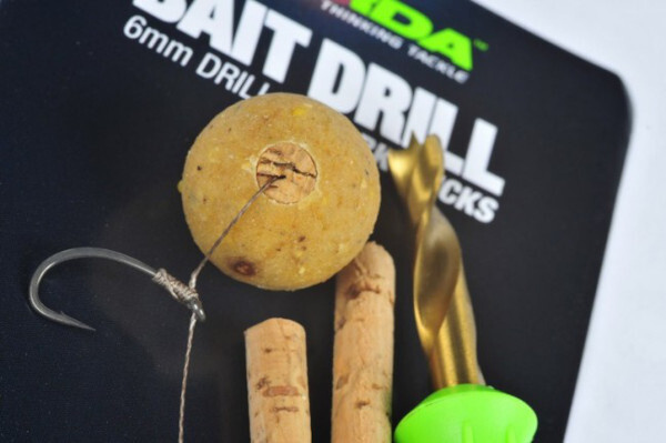 Korda Bait Drill (Incl. Palos de Corcho)