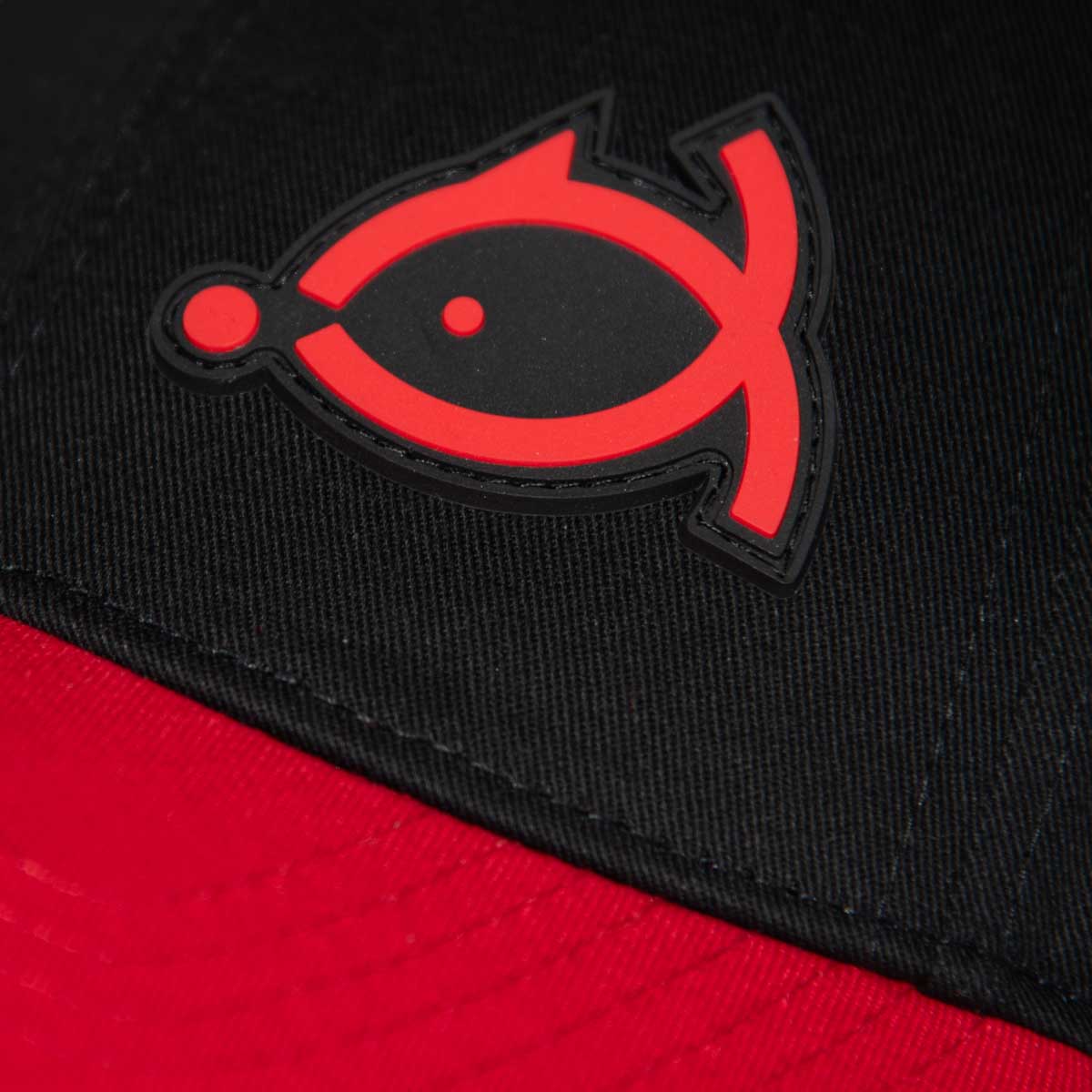 Fjuka Gorra de Pesca en Rojo y Negro