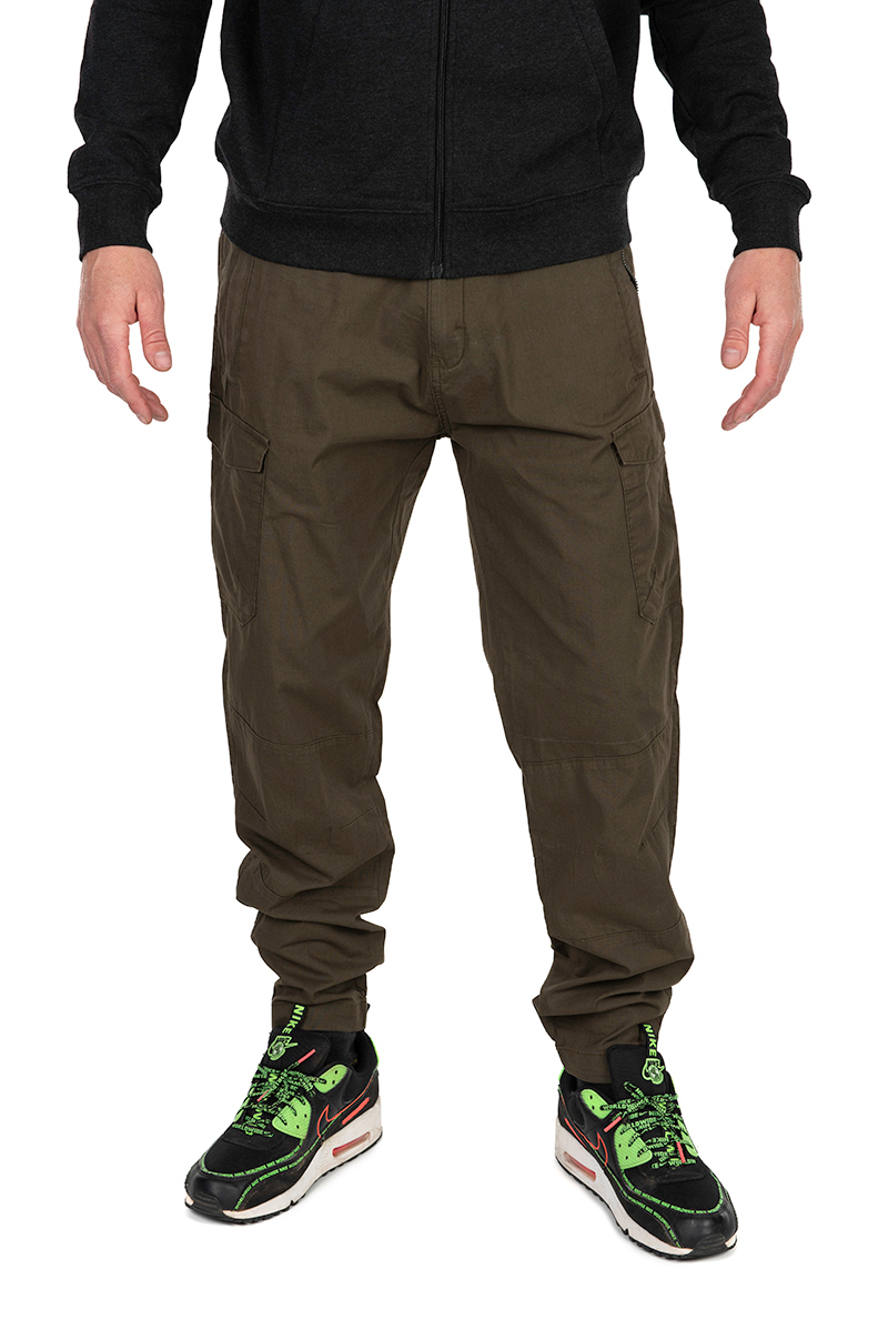 Fox Collection LW Cargo Trouser Green & Black Pantalón de Pesca